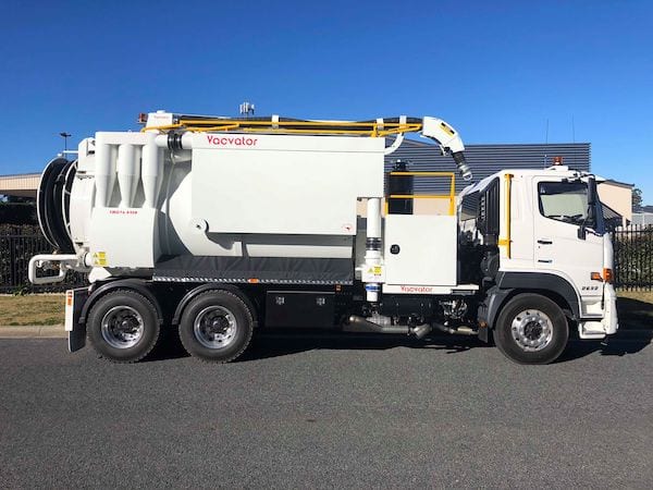 Who manufacturers vac trucks